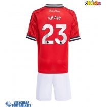 Manchester United Luke Shaw #23 Replica Home Minikit 2025-26 Short Sleeve (+ pants)